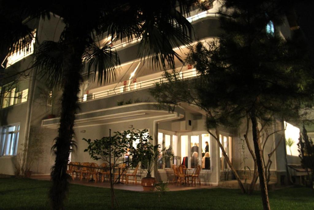 Hotel De Paris Tirana Exteriér fotografie