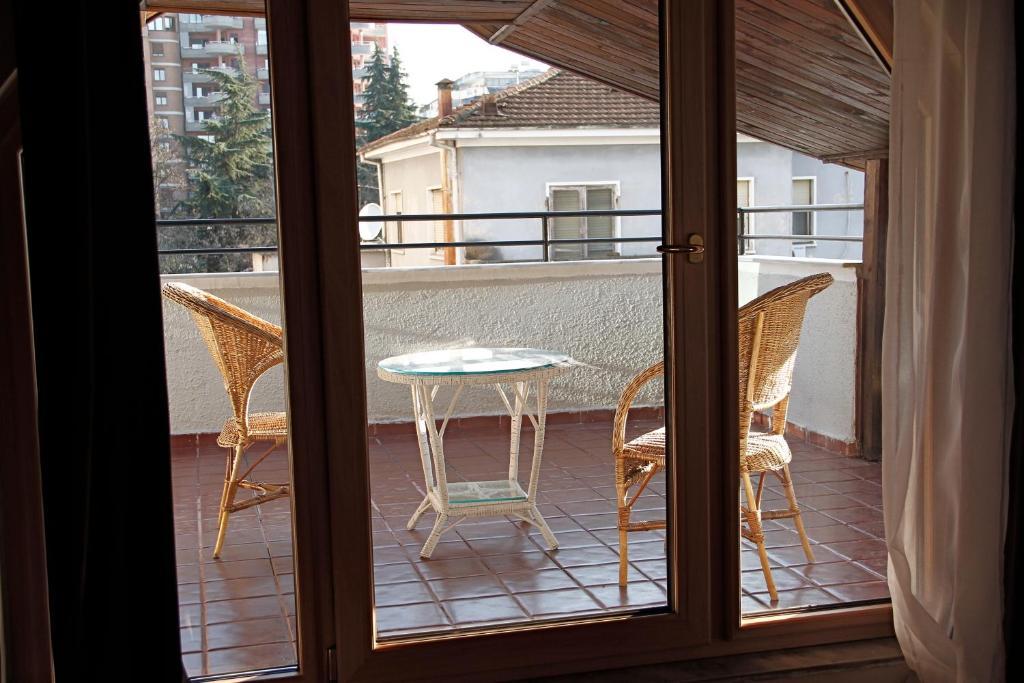 Hotel De Paris Tirana Exteriér fotografie