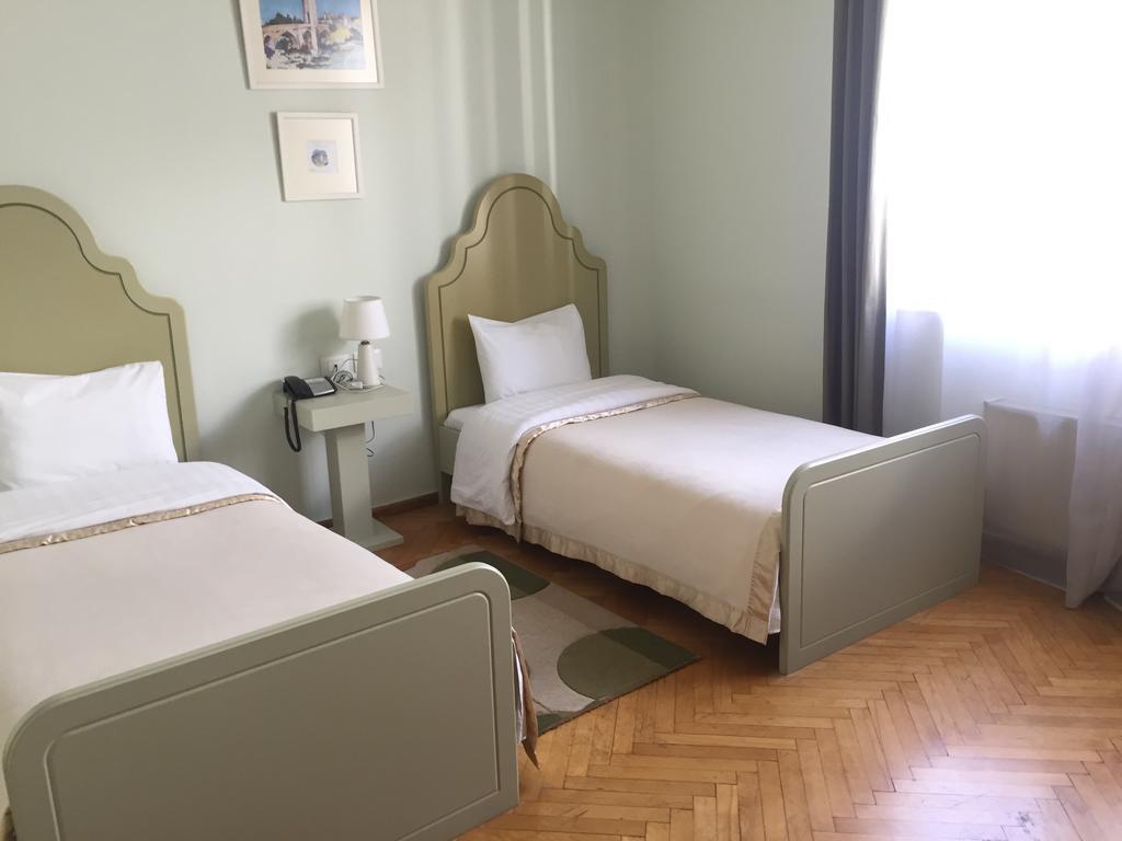 Hotel De Paris Tirana Exteriér fotografie